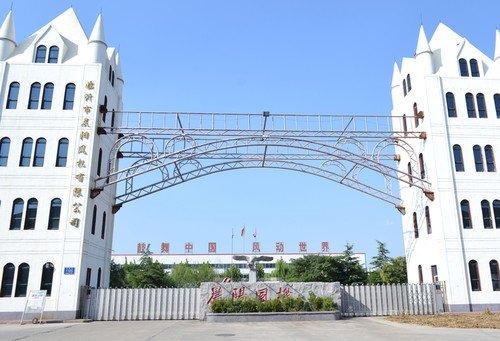 常州市聯(lián)誼特種不銹鋼管取得高承壓長(zhǎng)壽命小口徑無(wú)縫不銹鋼管加工清洗裝置 能對(duì)不銹鋼管表面和內(nèi)部進(jìn)行刷洗:不銹鋼管